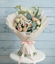 Букет цветов из:  Розы и Лизиантусы в Бердюжье