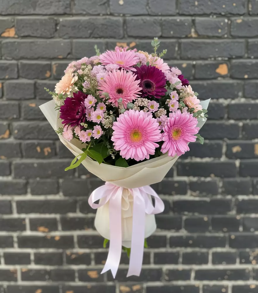 Букет цветов из: Герберы и Хризантемы в Бердюжье
