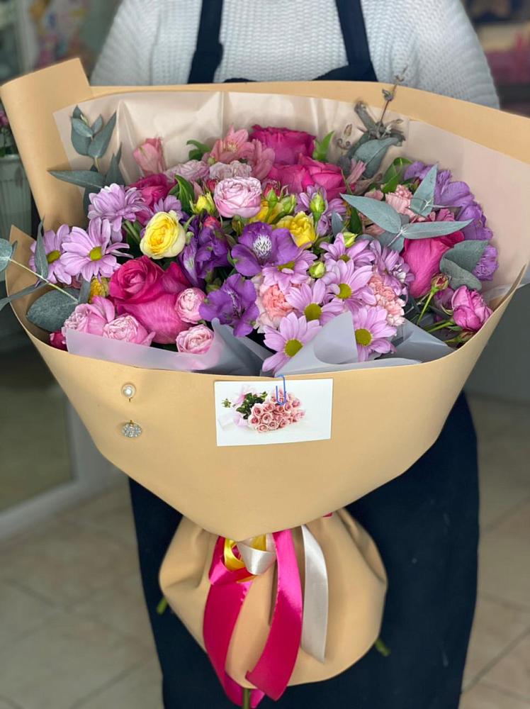 Букет цветов из: Хризантемы, Гвоздики и Альстромерии в Бердюжье