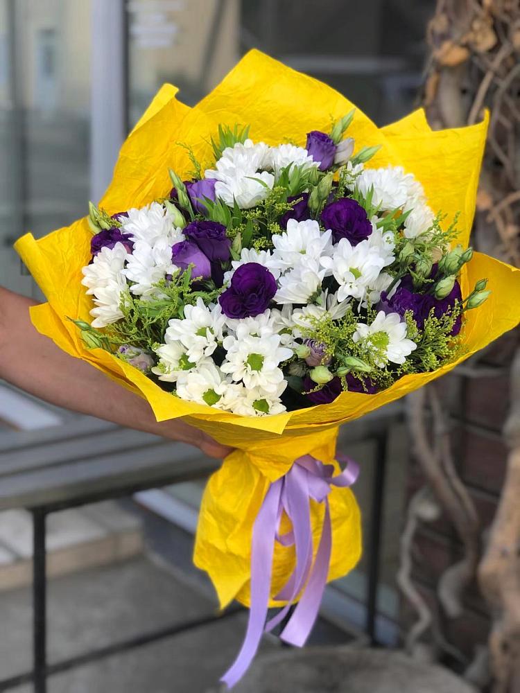 Букет цветов из: Ирисы, Хризантемы и Ромашки в Бердюжье