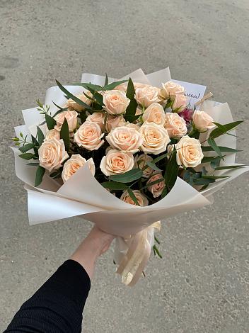 Букет Кремовые розы Латте в Бердюжье