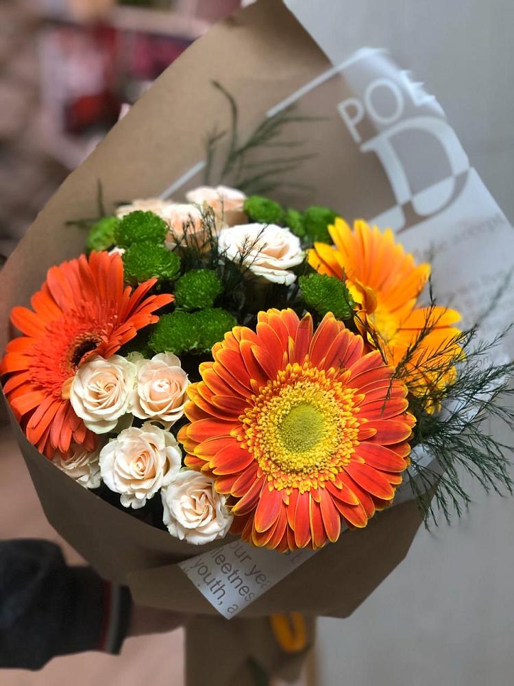 Букет цветов из: Герберы, Хризантемы и Розы в Бердюжье